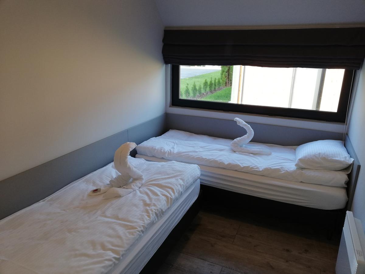 Jurajska Przystan Hotell Jastrząb Eksteriør bilde